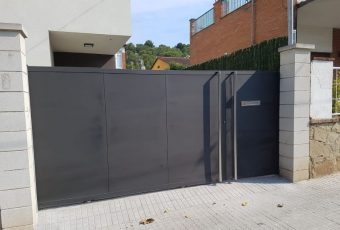 portes automatiques garatge per comunitats